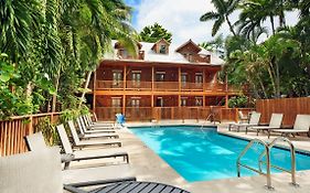 Island City House